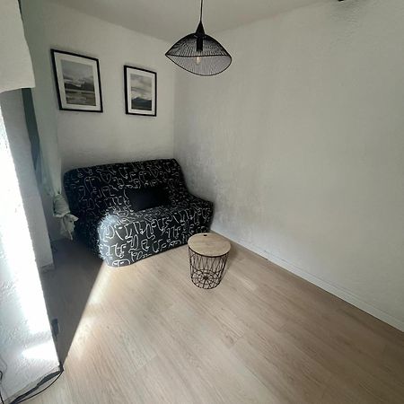Studio En Duplex La Roquebrussanne Exterior photo