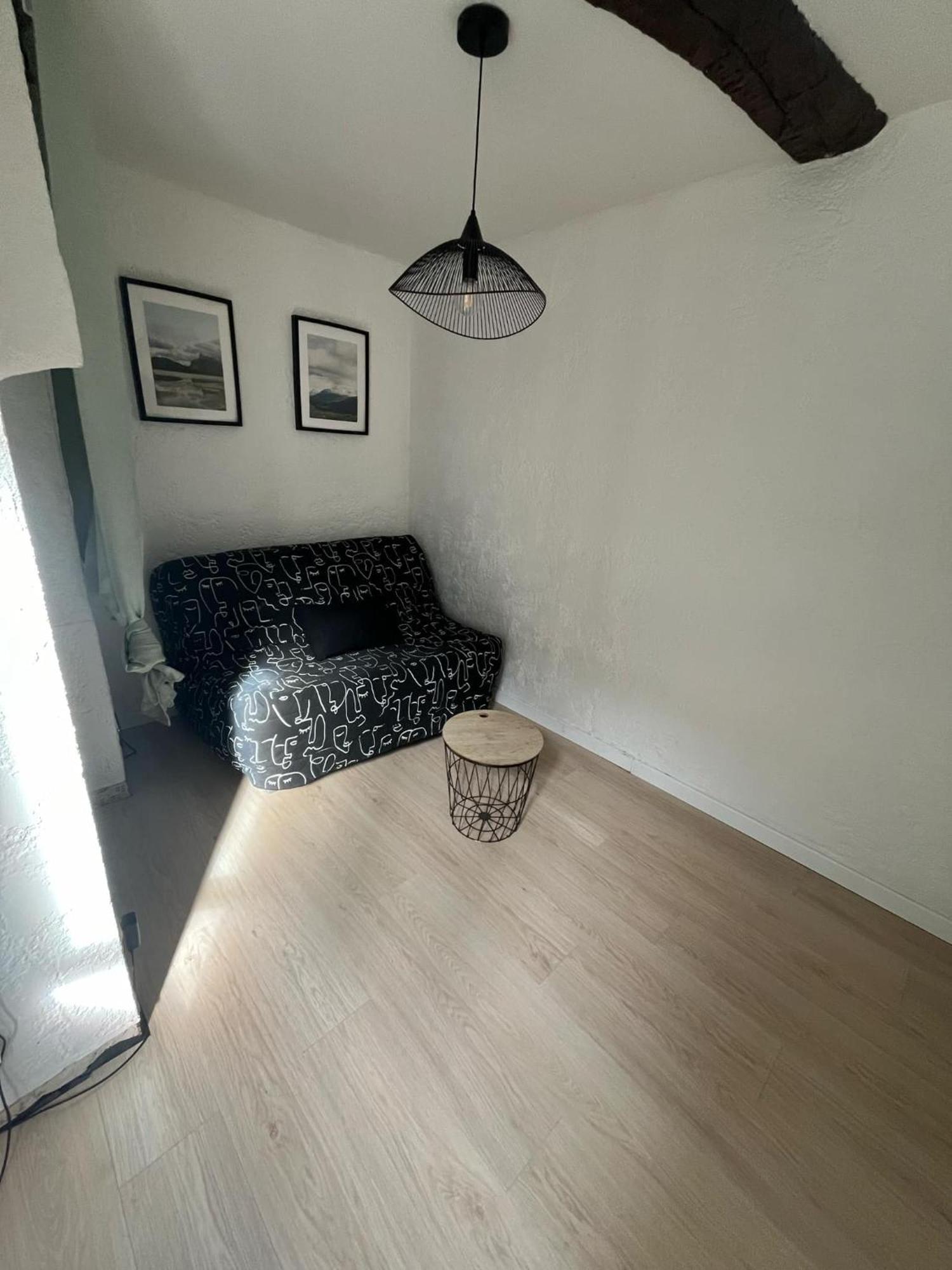 Studio En Duplex La Roquebrussanne Exterior photo